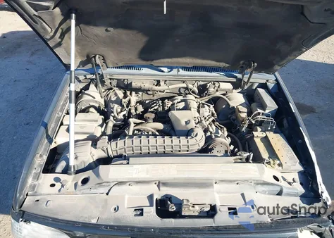 2000 Ford Explorer Xls z USA, uszkodzony, nr VIN 1FMDU62XXYZA97309